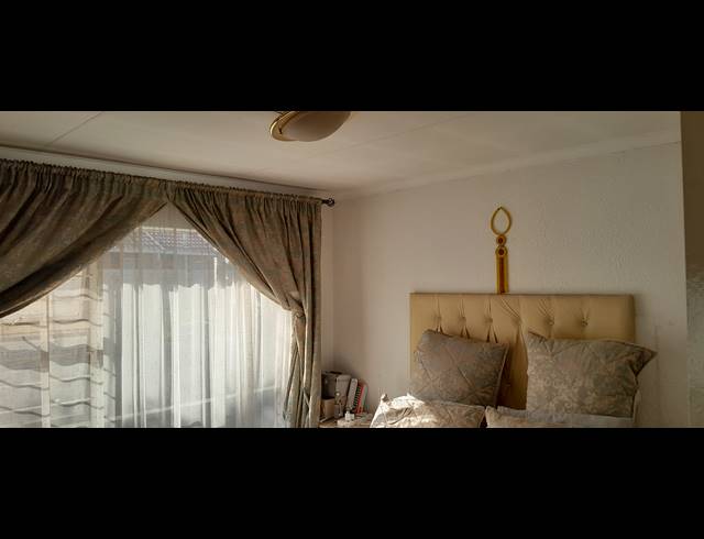 2 BEDROOM SECTIONAL TITLE FOR SALE IN BENONI CENTRAL